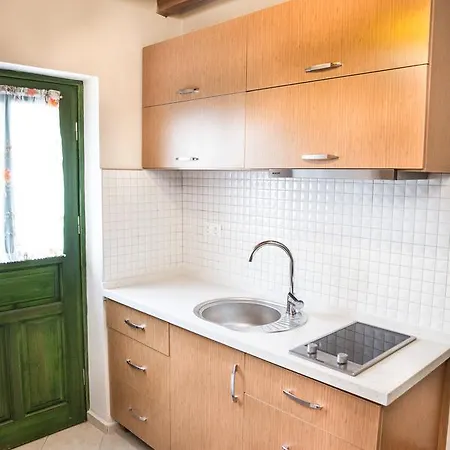 Two Stone Homes Asteria マルマリス